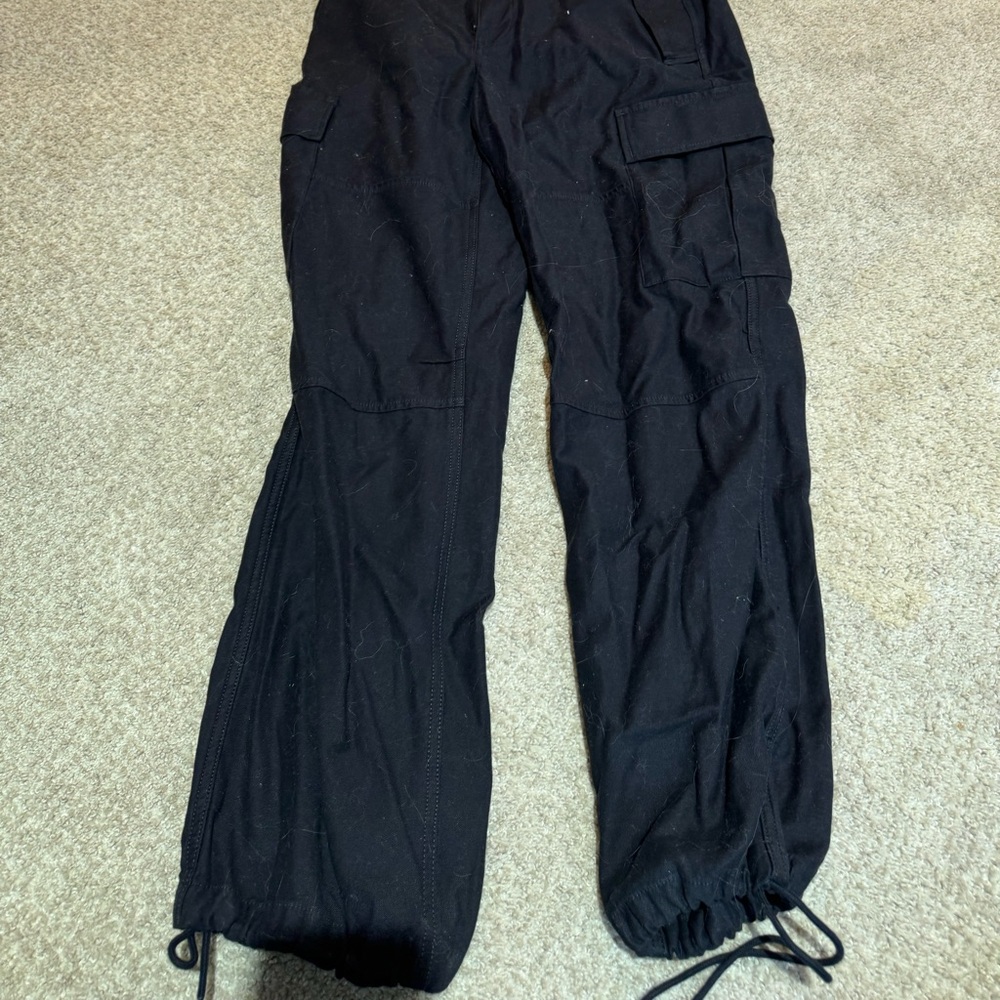 Aritzia TNA Surplus Division Pants in Black